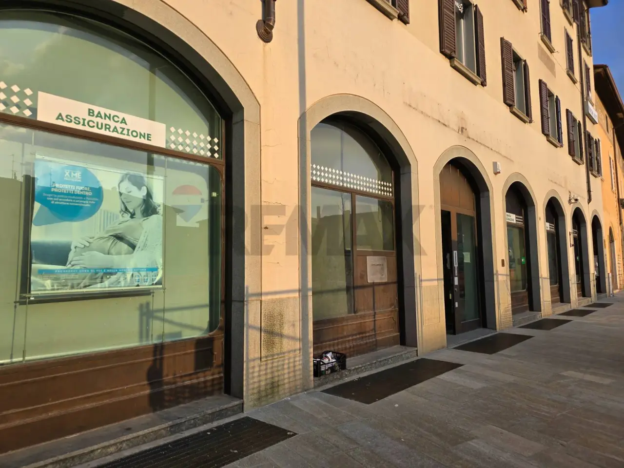 Negozio in Piazza Cavour 16, Trescore Balneario, {3} - Foto 2