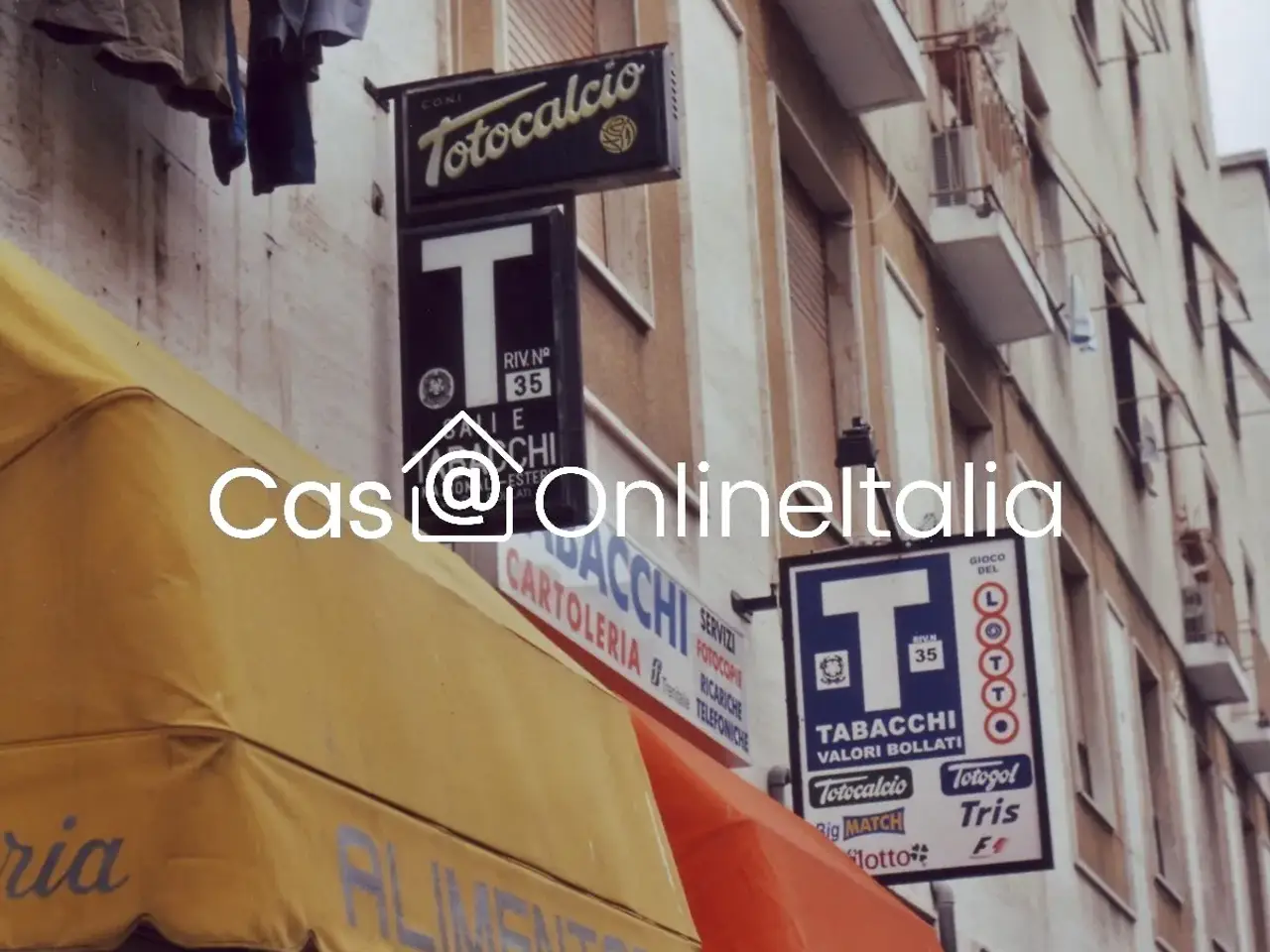 Esercizio commerciale in Piazza del Duomo, 1, Prato 36, Prato, {3} - Foto 2