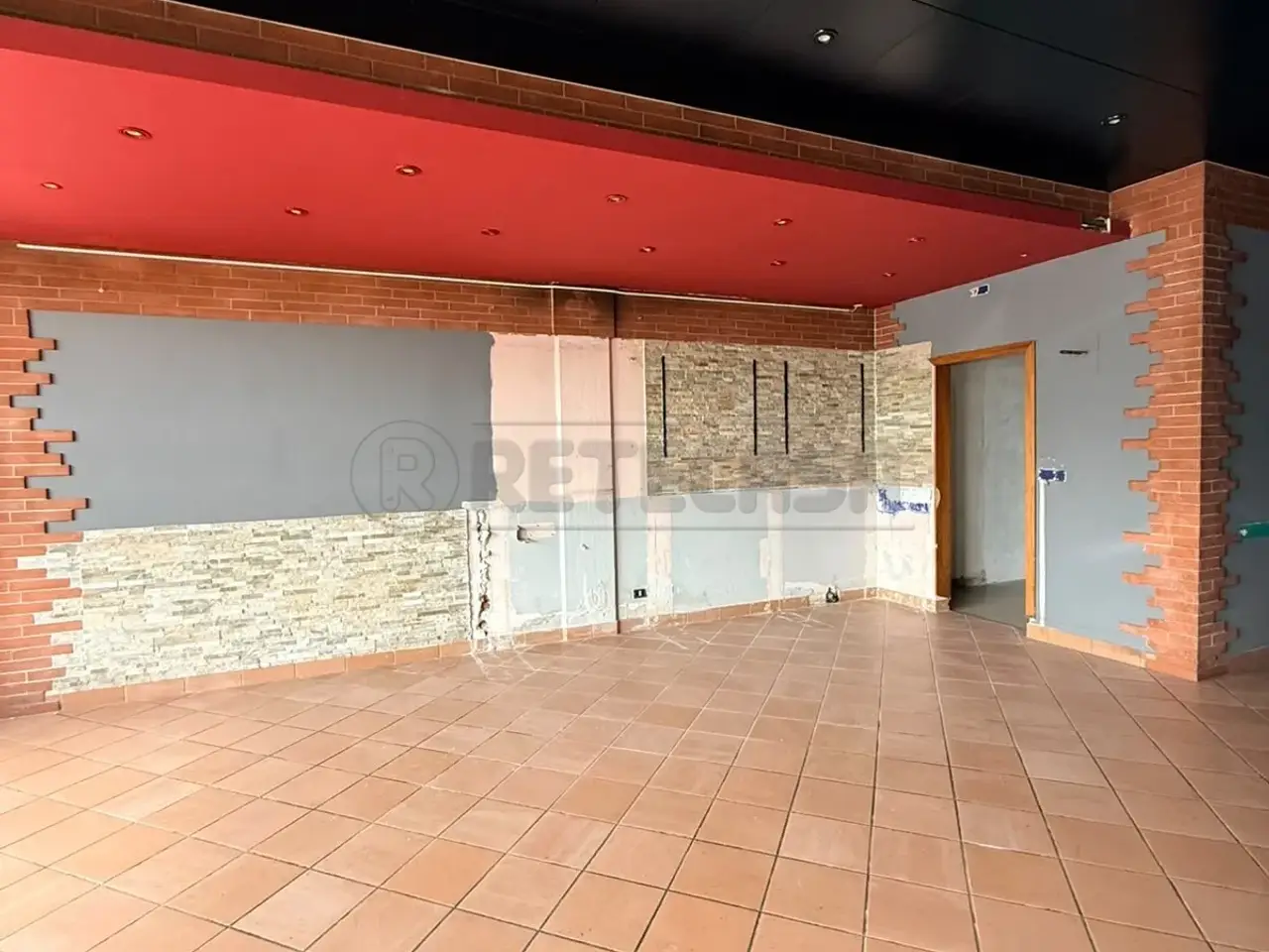 Palazzina commerciale in Via dal Ponte 200, Torri Di Quartesolo, {3} - Foto 2