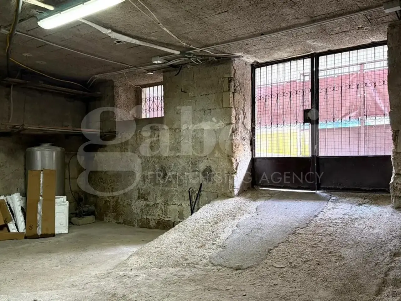 Magazzino in Via Ugo Foscolo 15, Mugnano Di Napoli, {3} - Foto 1
