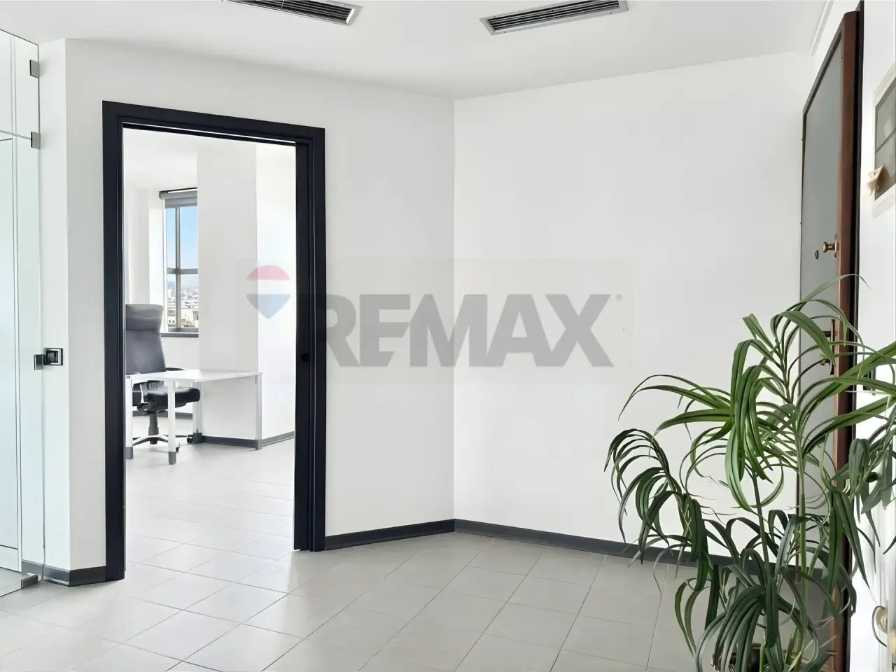 Ufficio in Via Zacchetti 6, Reggio Emilia, {3} - Foto 2