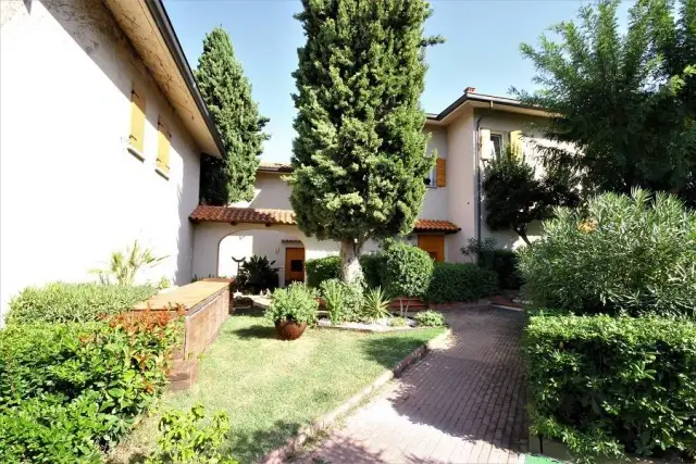 Detached house in Viale Trebaci, Riccione - Photo 1