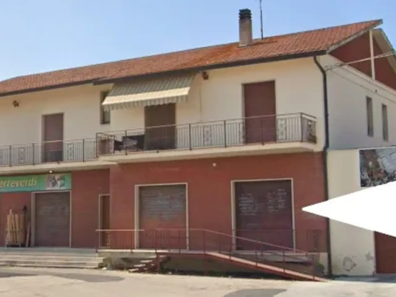 Negozio in Via Nevola 17, Corinaldo, {3} - Foto 1