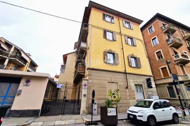 2-room flat in Via Balme 18, Torino - Photo 1