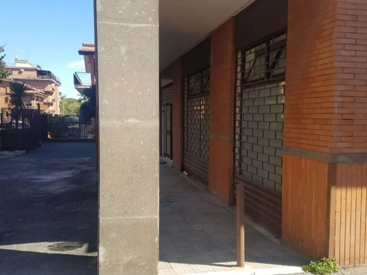 Negozio in Via Afro Tondelli, Ciampino, {3} - Foto 2
