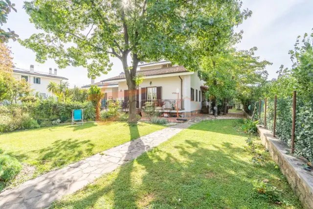 Villa in Via Bari, Ciampino - Foto 1