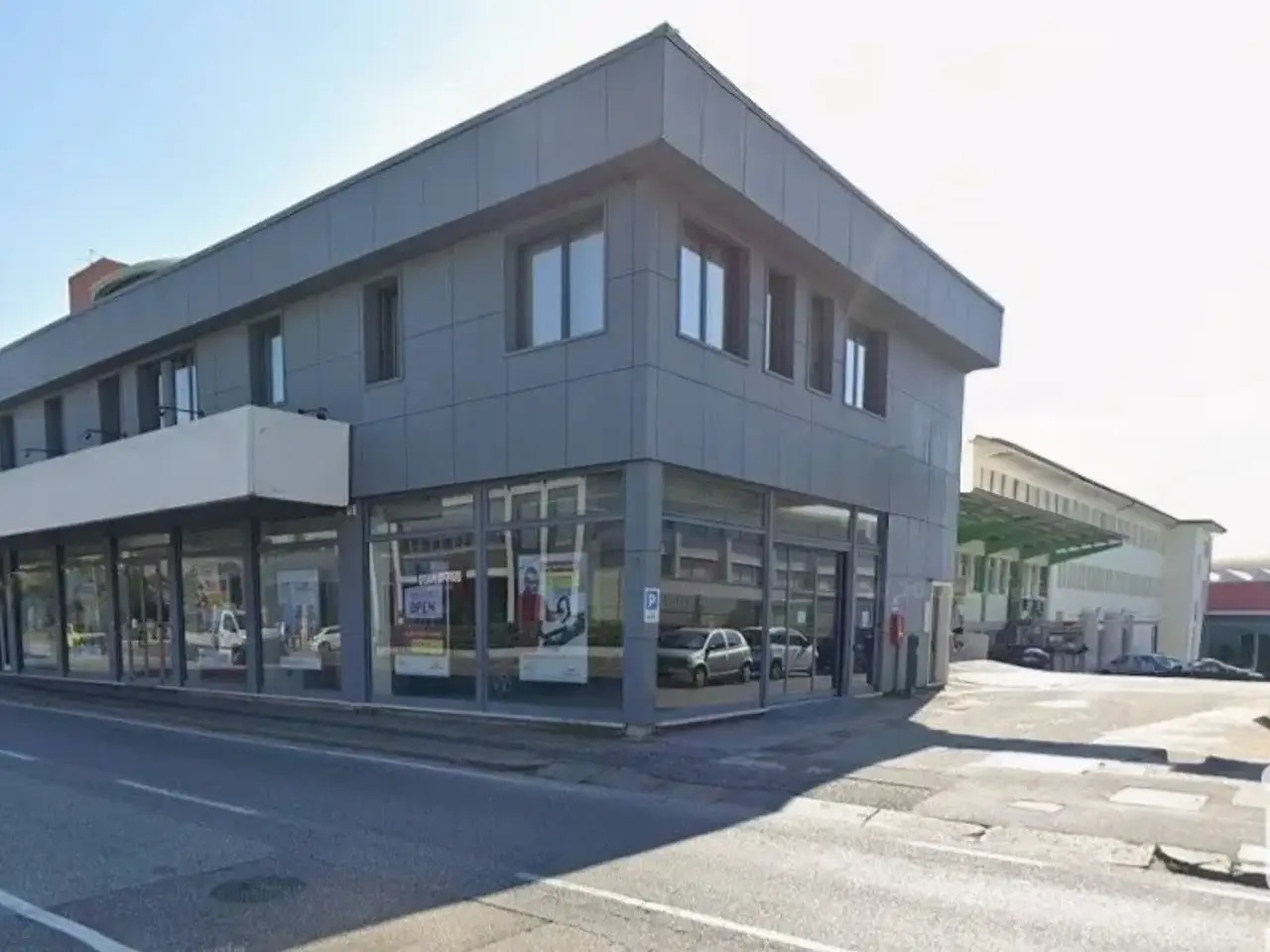 Ufficio in Viale del Lavoro 35, Verona, {3} - Foto 1