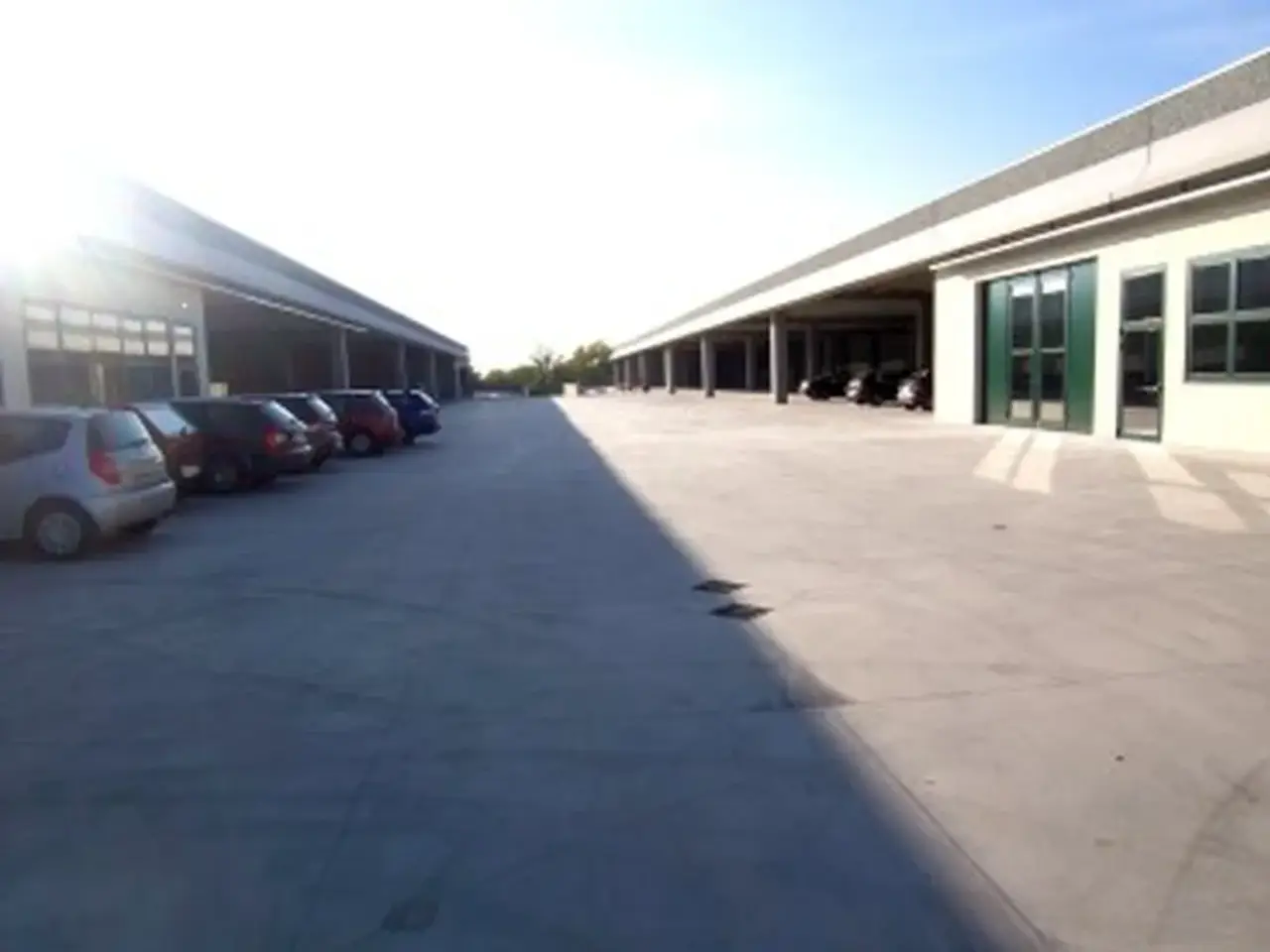 Magazzino in Via Copernico, Settimo Milanese, {3} - Foto 1
