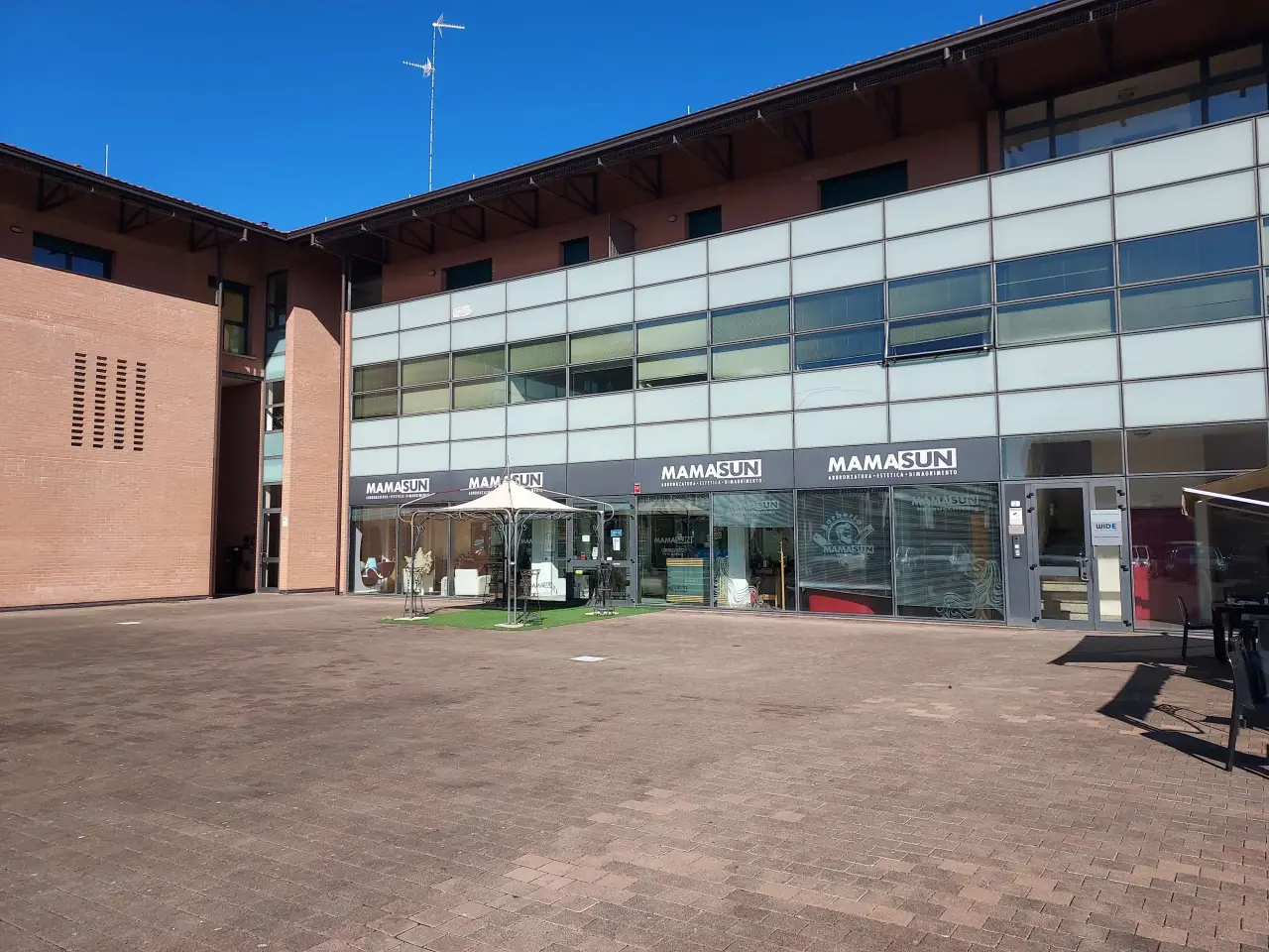 Centro estetico - Solarium - Benessere in , Reggio Emilia, {3} - Foto 2
