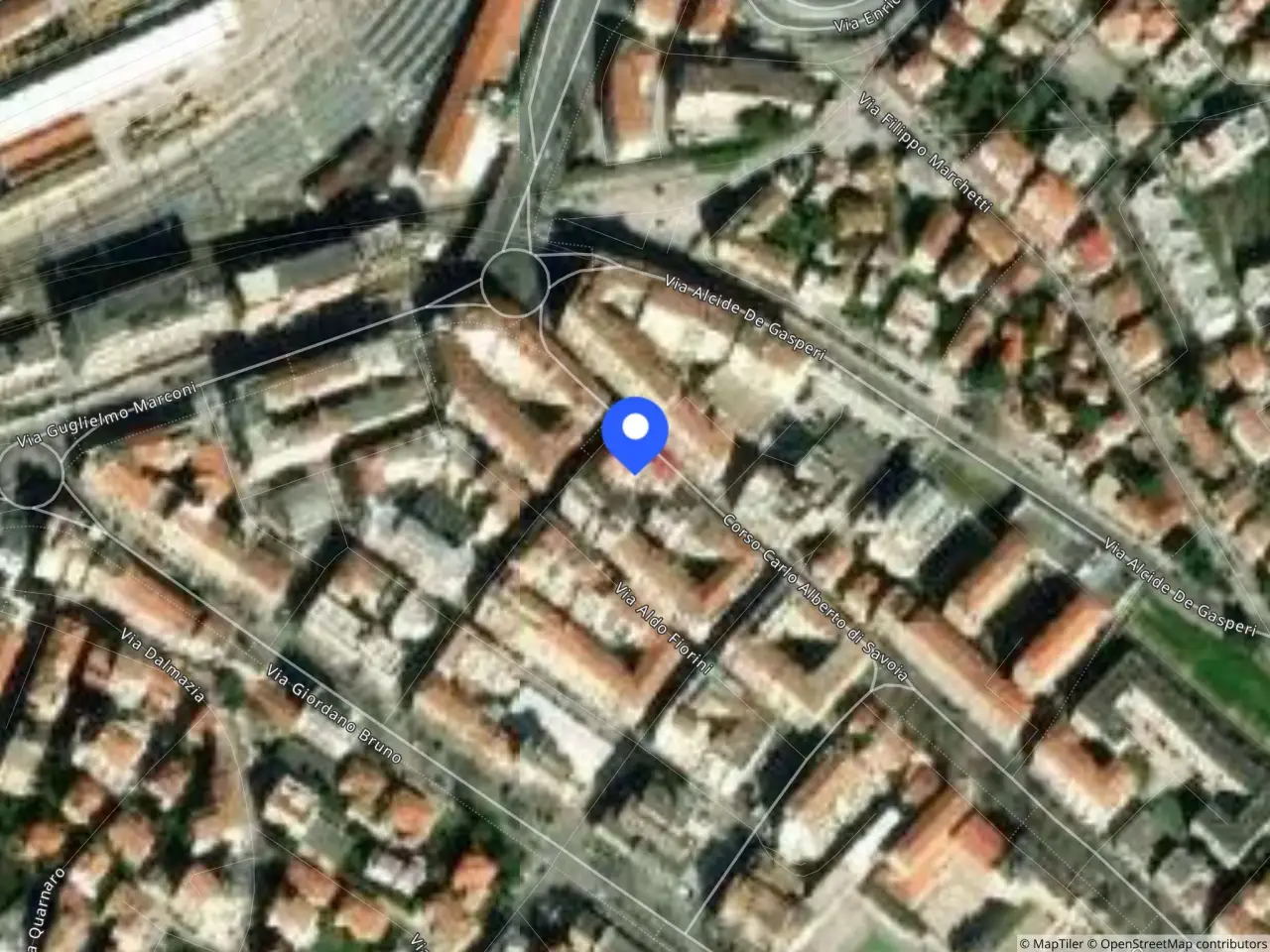 Negozio in Corso Carlo Alberto, 23, 60127 Ancona An, Italia 23, Ancona, {3} - Foto 2