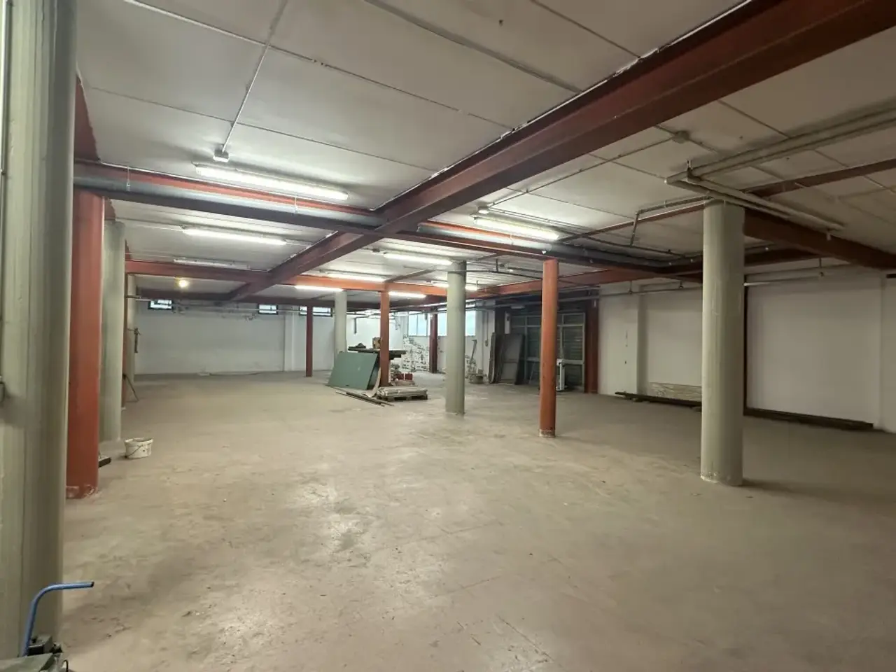 Magazzino in Via Algeri, Pontassieve, {3} - Foto 1
