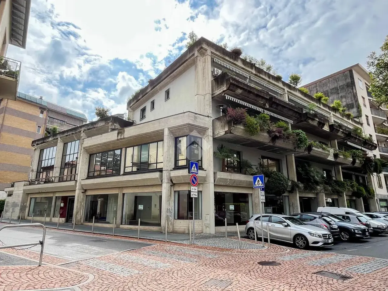 Negozio in Via De Cristoforis 12, Varese, {3} - Foto 2