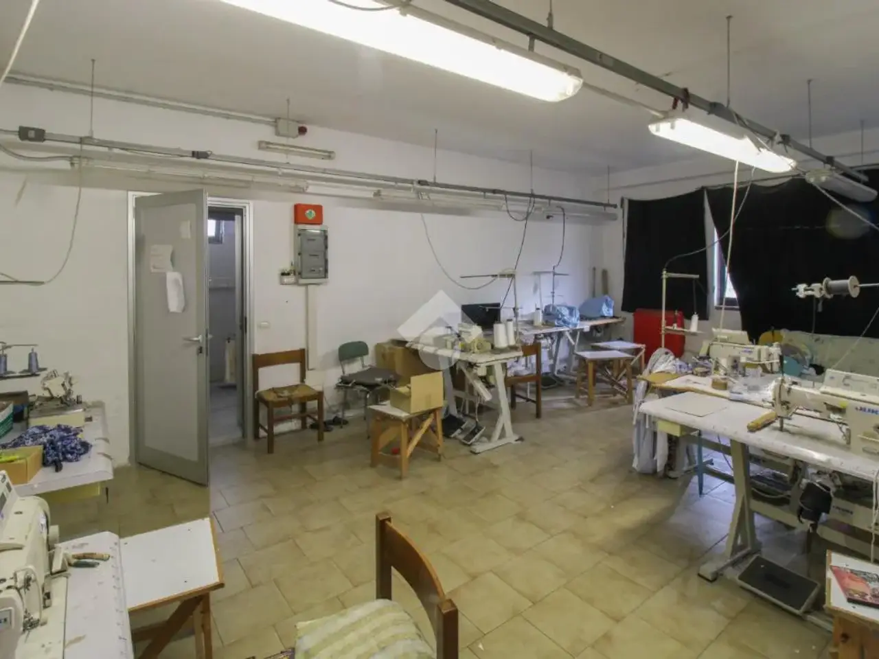 Capannone in Via Caduti del Lavoro 1, Orzinuovi, {3} - Foto 1