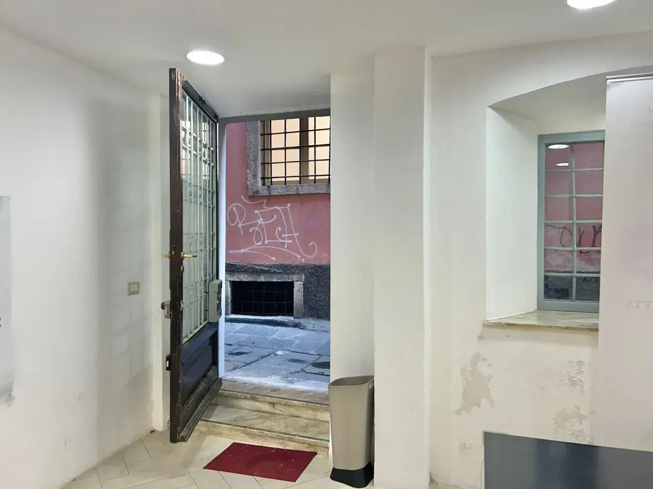 Negozio in , Sarzana, {3} - Foto 2