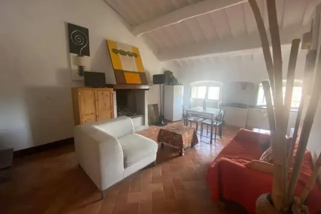 3-room flat in Via Santucci, Cortona - Photo 1