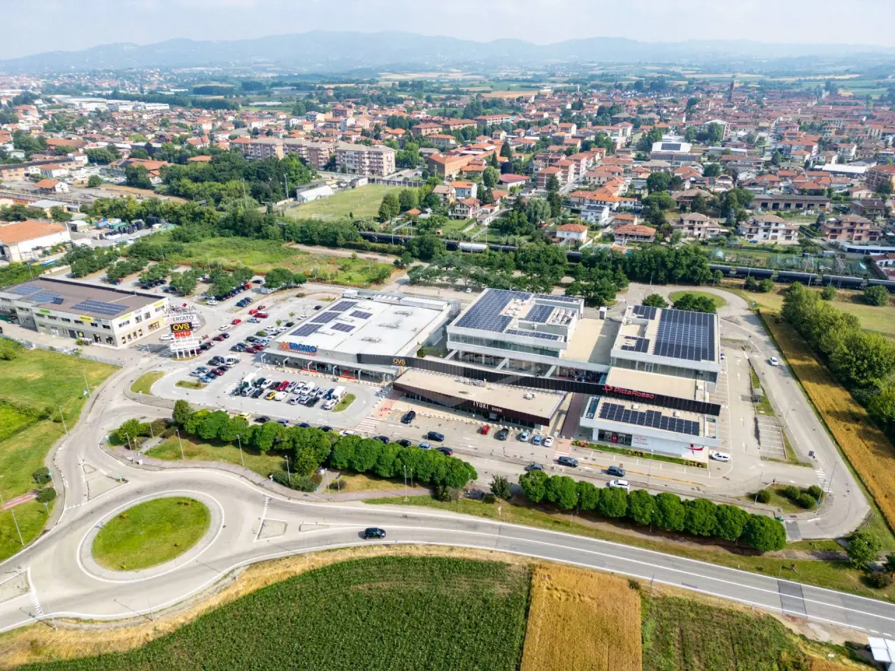 Negozio in , Cambiano, {3} - Foto 1
