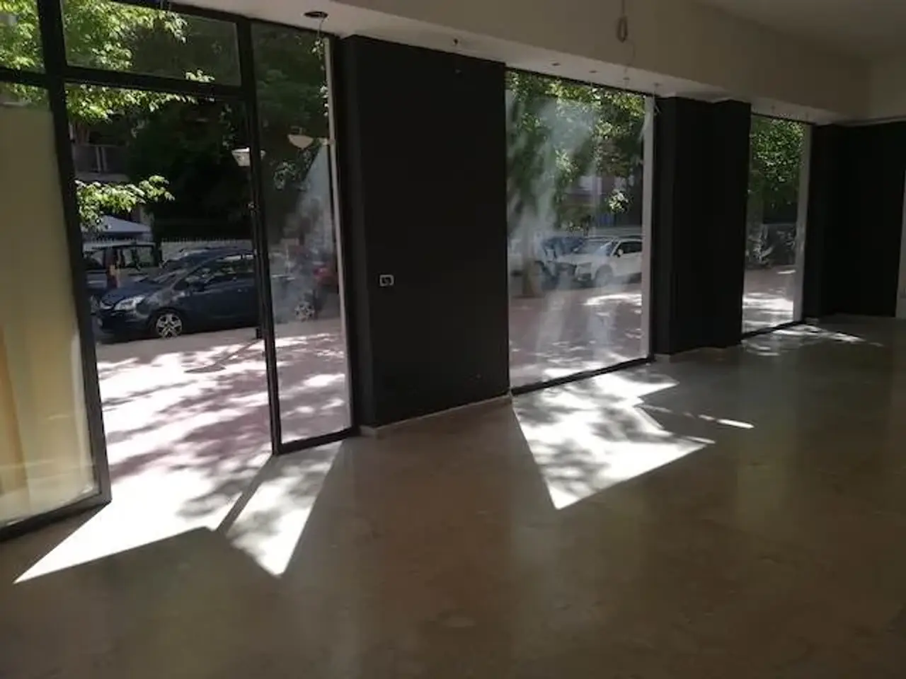 Negozio in Via Lussemburgo, Palermo, {3} - Foto 1