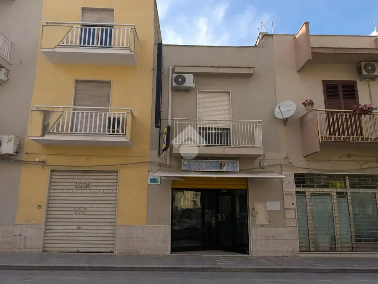 Negozio in Via Salemi 133, Mazara del Vallo, {3} - Foto 1
