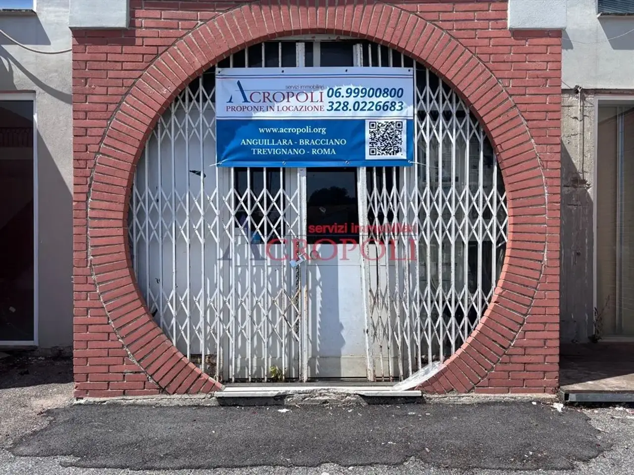 Palazzina commerciale in Via Comunale di San Francesco, Anguillara Sabazia, {3} - Foto 1
