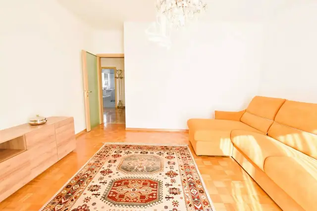 3-room flat in Via Claudia Augusta, Bolzano - Photo 1