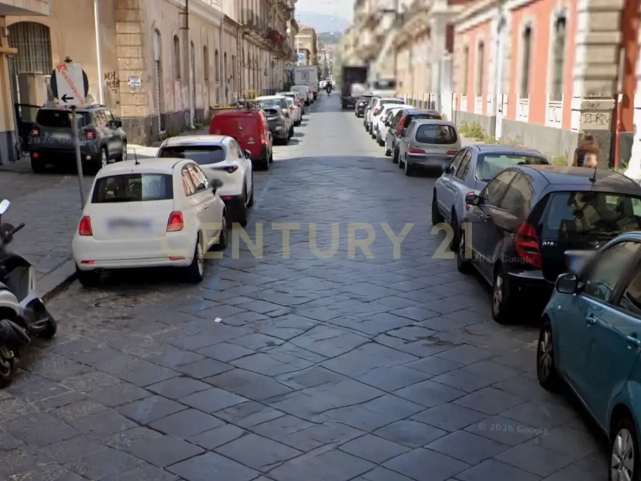 Abbigliamento in , Catania, {3} - Foto 2
