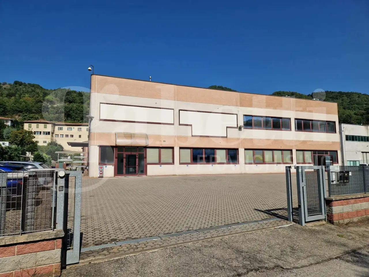 Capannone in Via Lama di Reno 56/5, Marzabotto, {3} - Foto 1
