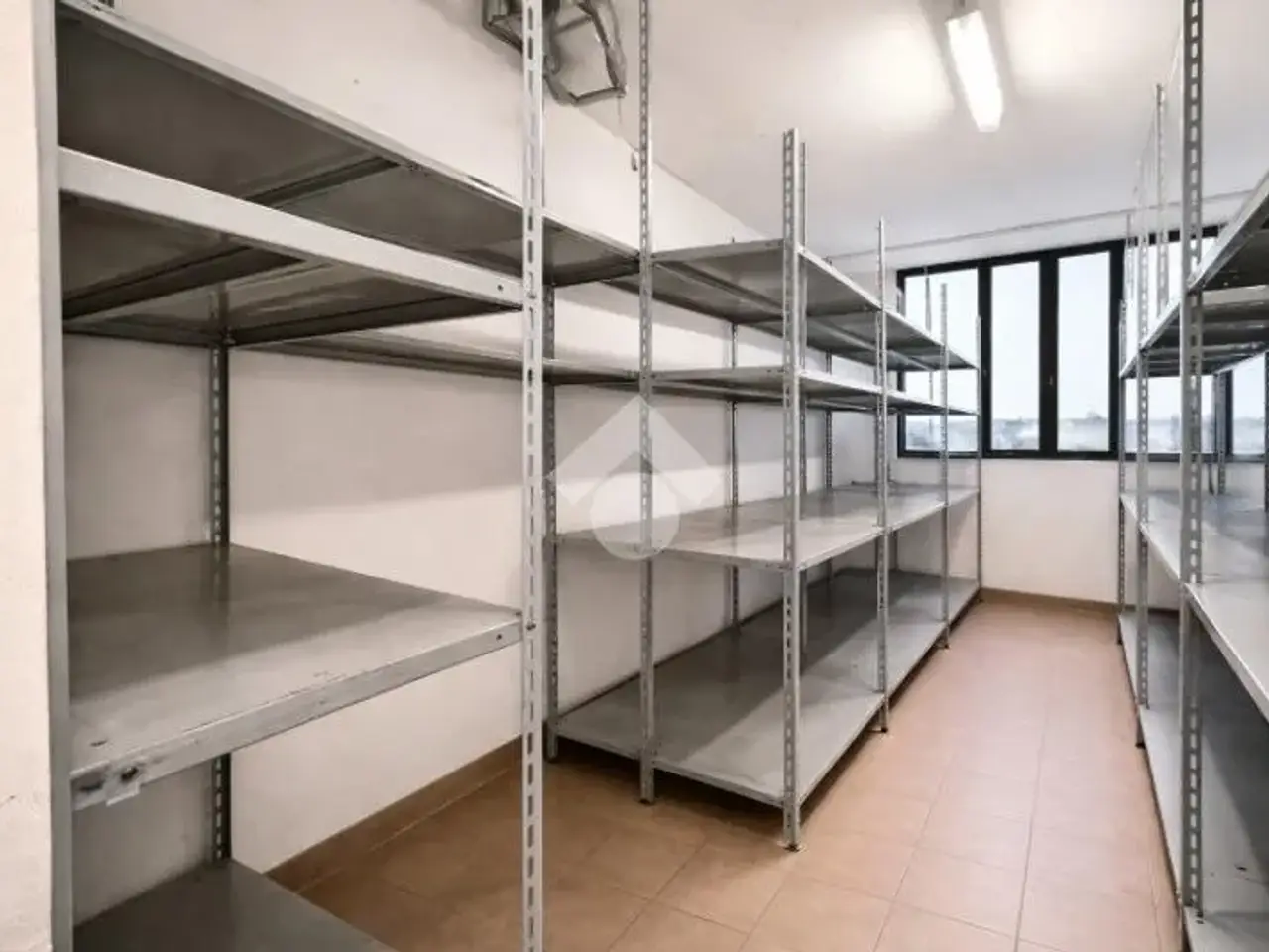 Negozio in Via Kennedy 4217, San Giorgio In Bosco, {3} - Foto 2