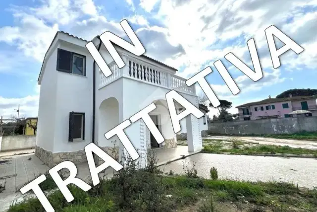 Villa in Via Burano, Aprilia - Foto 1