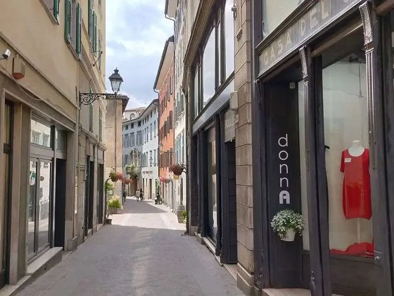 Negozio in , Rovereto, {3} - Foto 1
