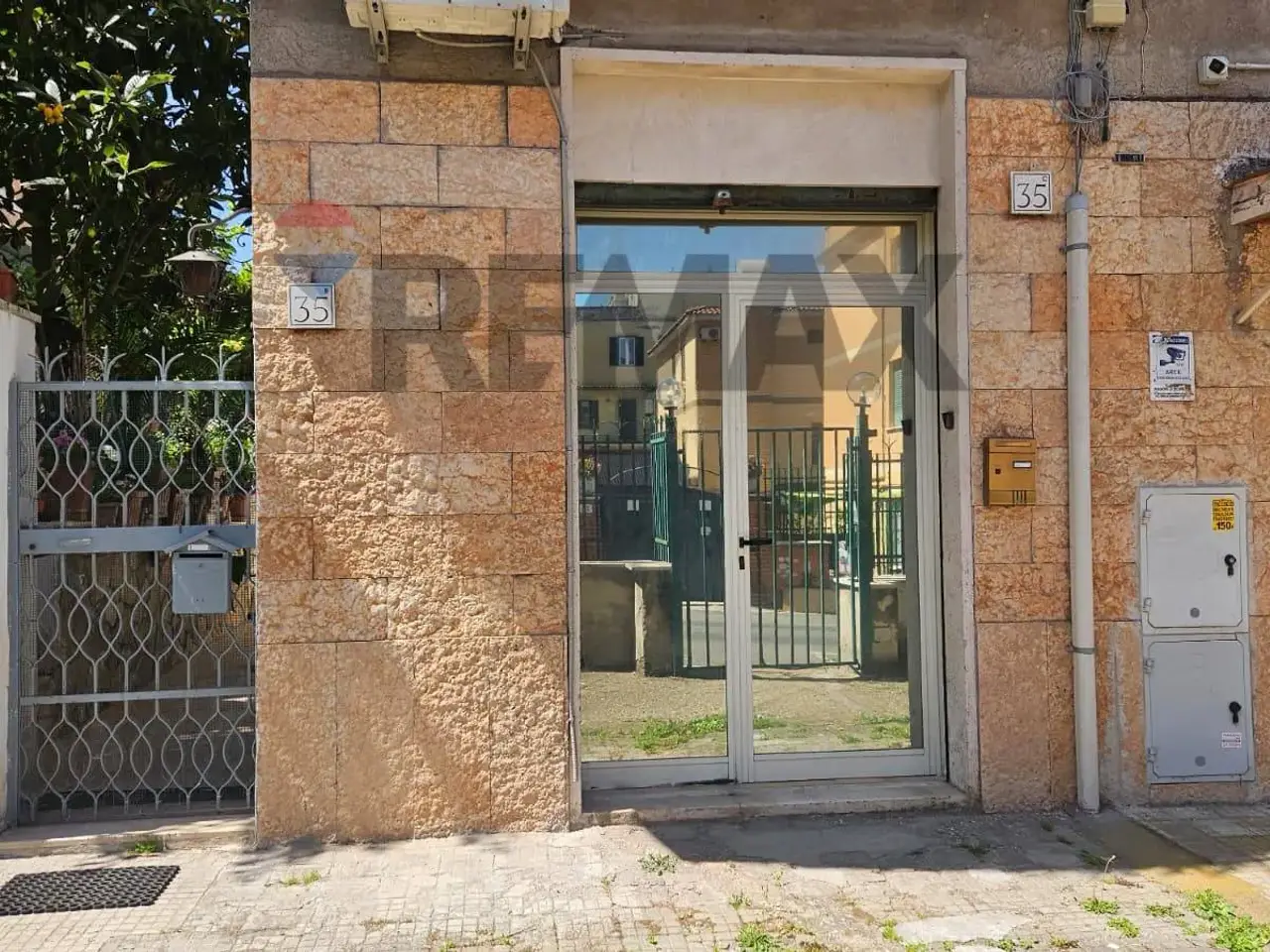 Negozio in Via del Grano 35/C, Roma, {3} - Foto 2