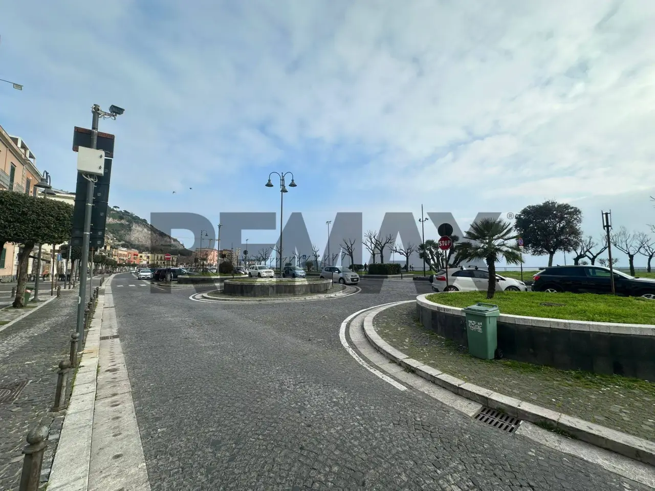 Negozio in Corso Umberto 123, Pozzuoli, {3} - Foto 1