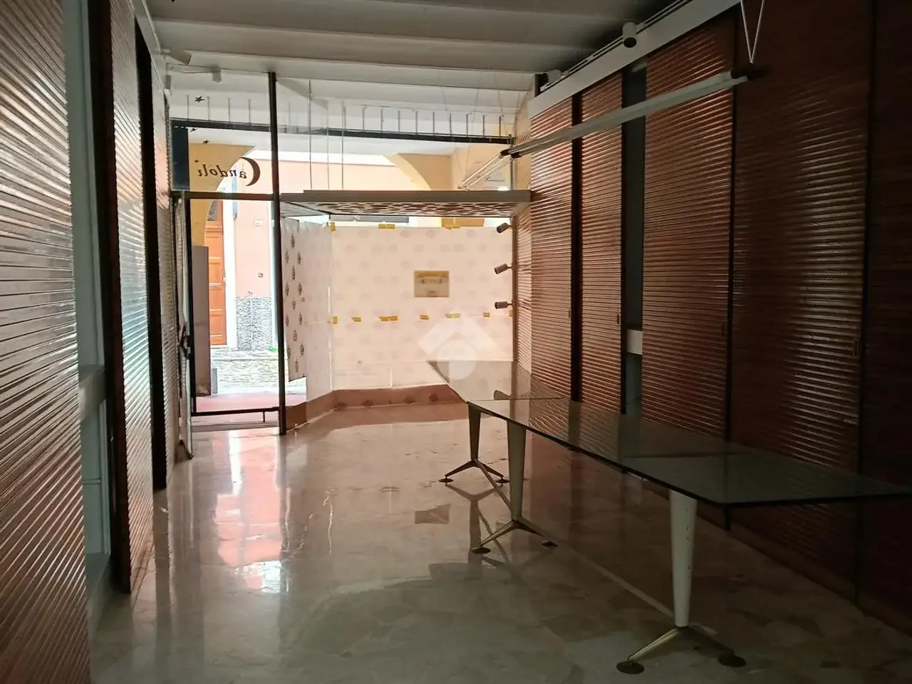 Negozio in Via Zefferino Re 33, Cesena, {3} - Foto 1