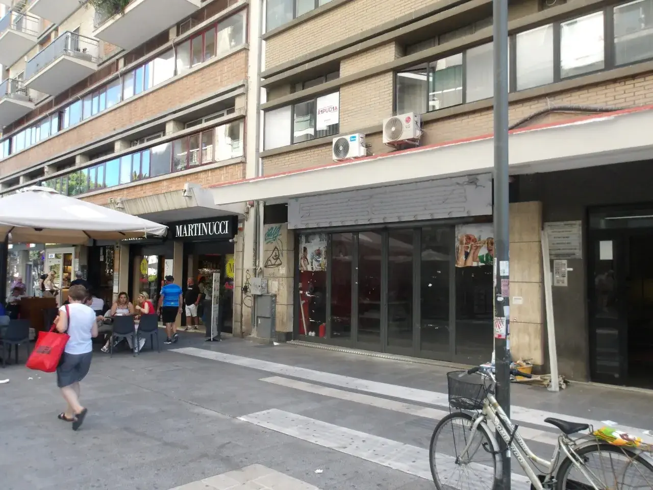 Palazzina commerciale in Via Sparano 168, Bari, {3} - Foto 2