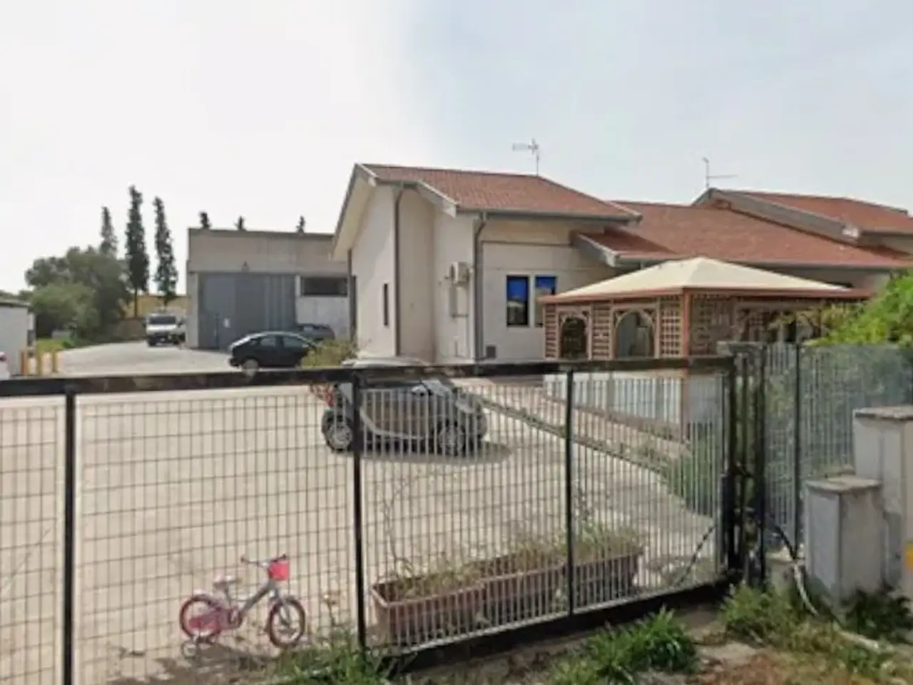 Capannone in Via di Salsola 66, Foggia, {3} - Foto 2