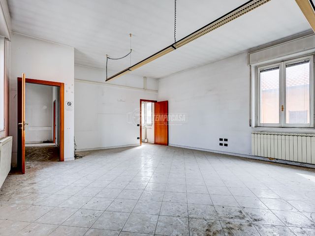 Dreizimmerwohnung in Via Fratelli Piazza 20, Cuggiono - Foto 1