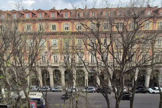 2-room flat in Piazza Statuto 17, Torino - Photo 1