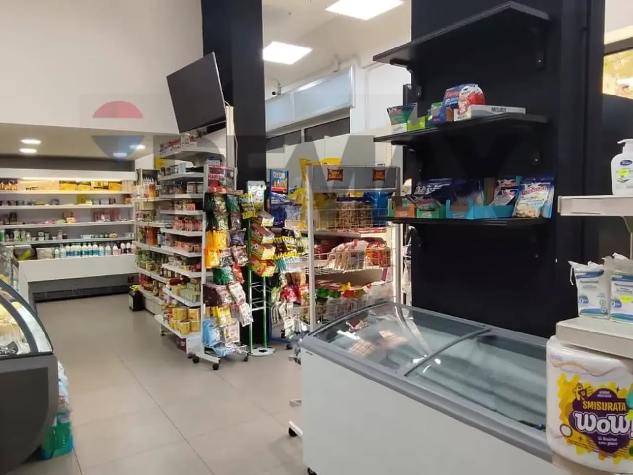 Esercizio commerciale in Via Giuseppe Torre 1, Pagani, {3} - Foto 1
