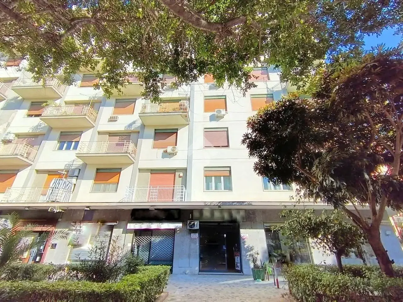Negozio in Via dell'Artigliere 5, Palermo, {3} - Foto 1