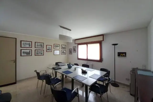 Gemeinschaftsbüro in Via Domenico Scinà 28, Palermo - Foto 1