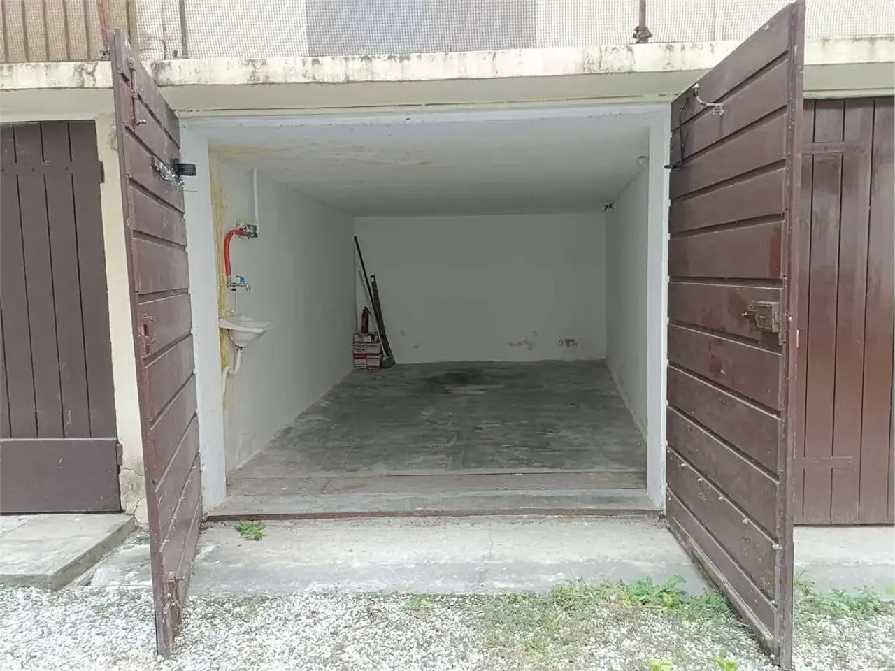 Parcheggio chiuso in Corso Isonzo, 53, Ferrara, {3} - Foto 1