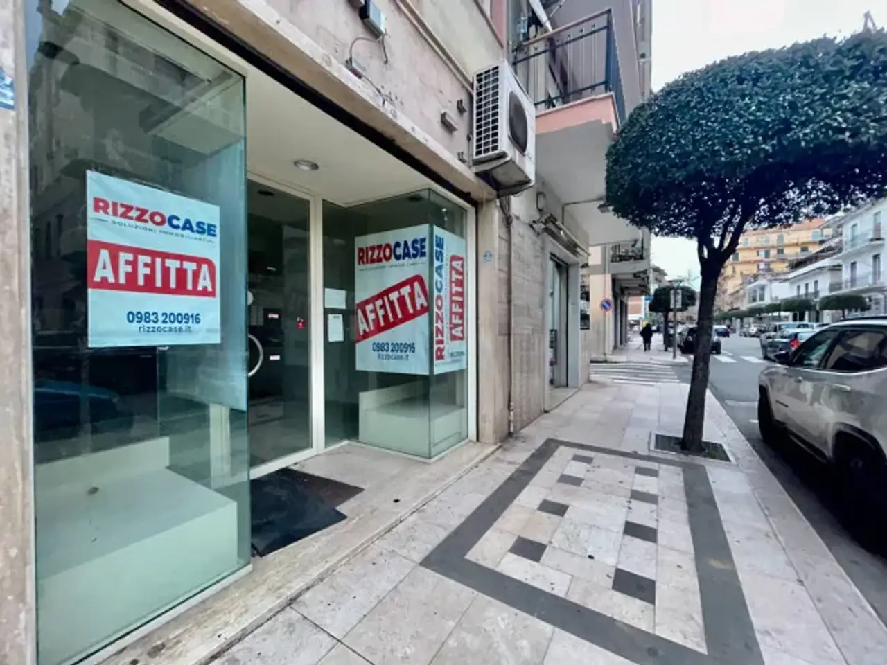 Locale commerciale in Corigliano-Rossano - Via Nazionale, 59, Corigliano-Rossano, {3} - Foto 1