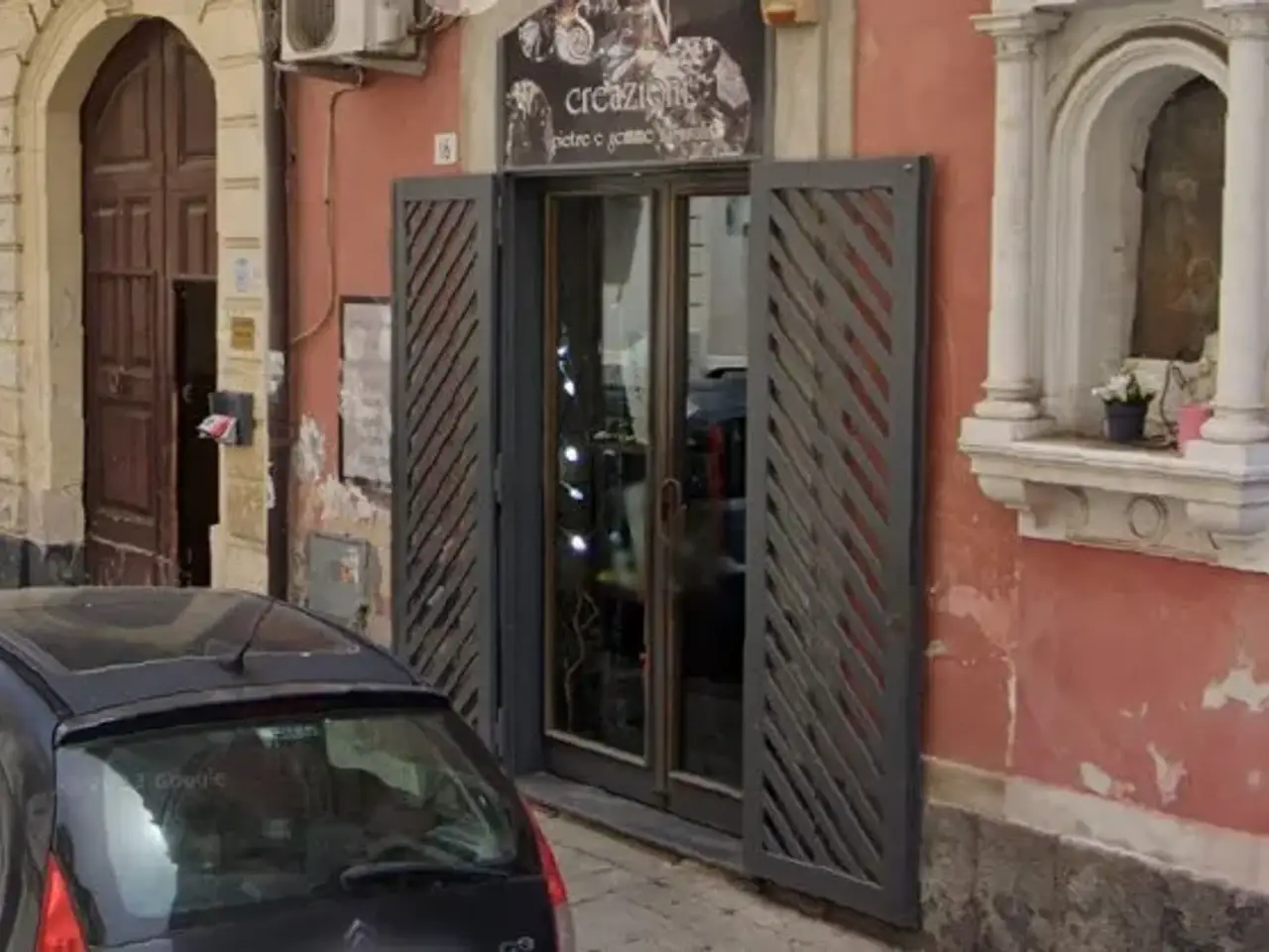 Negozio in Via Aloi 16, Catania, {3} - Foto 1