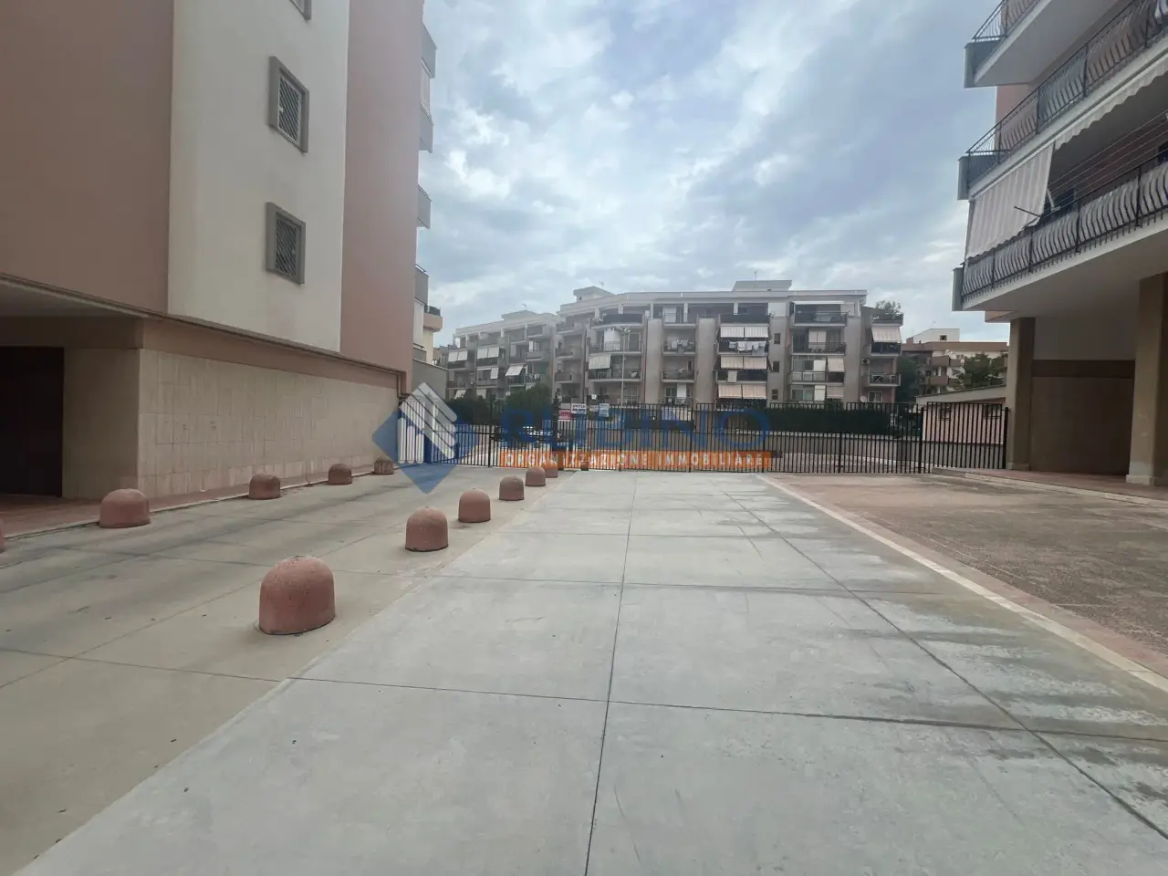 Parcheggio chiuso in Corso Don Luigi Sturzo 141, Trani, {3} - Foto 1