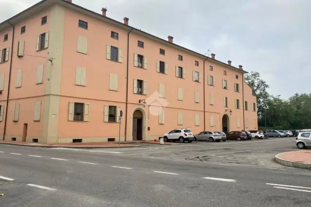 Bilocale in Piazza Martiri della Libertà 2, Castel Maggiore - Foto 1