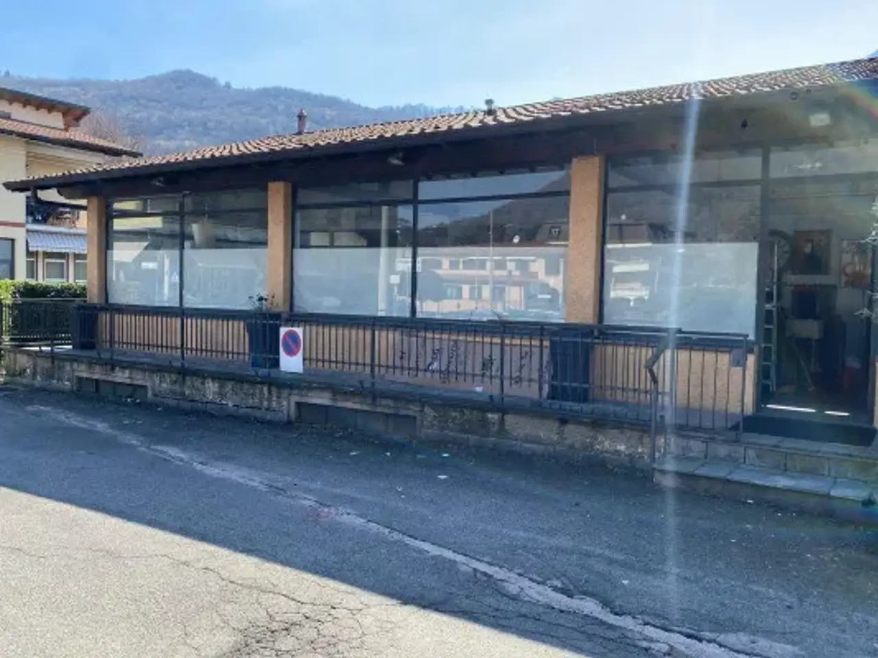 Negozio in Via Enrico Fermi 1, Cuvio, {3} - Foto 1