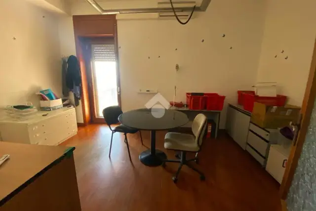 insertion image