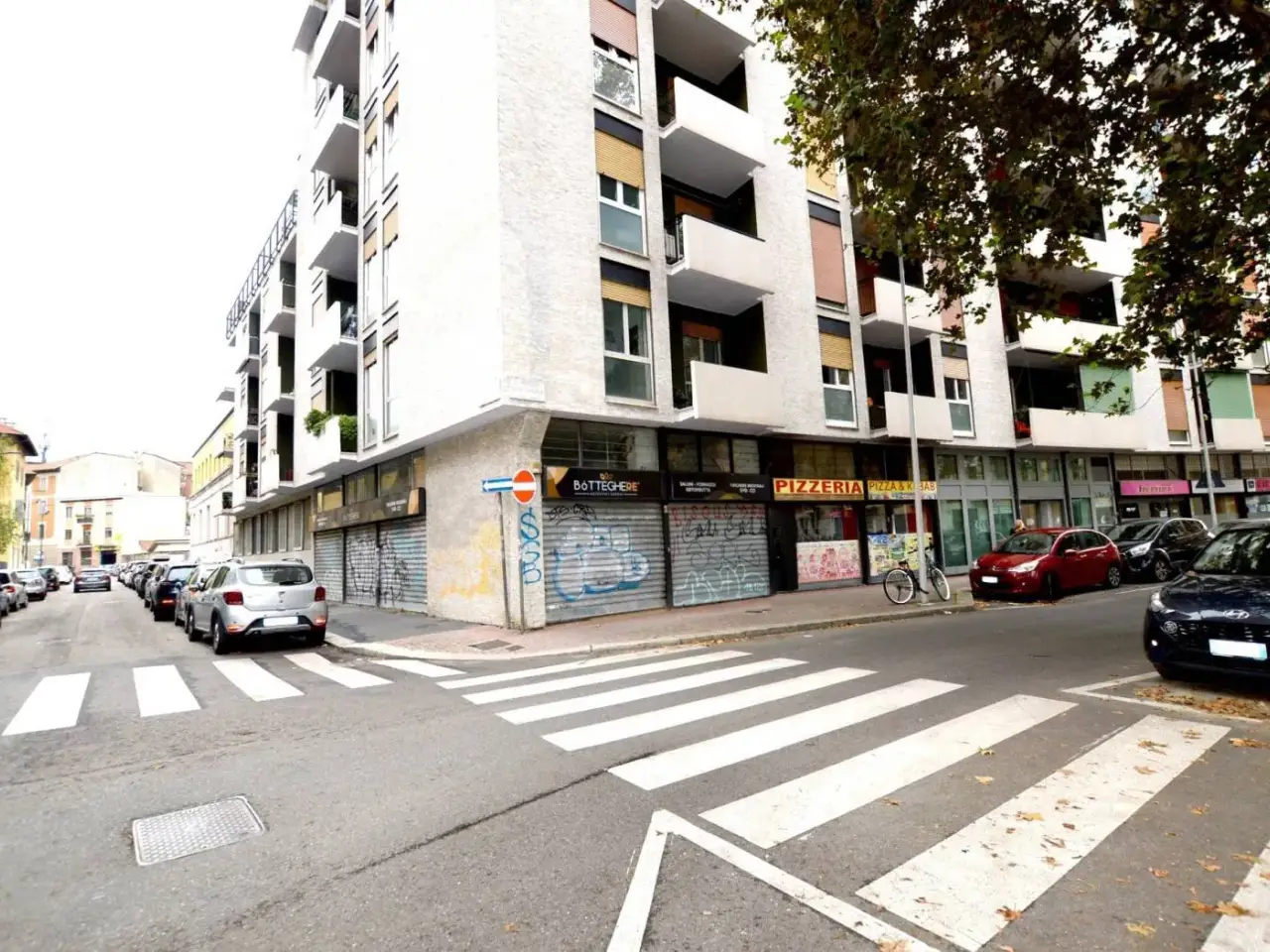 Locale commerciale in , Milano, {3} - Foto 1
