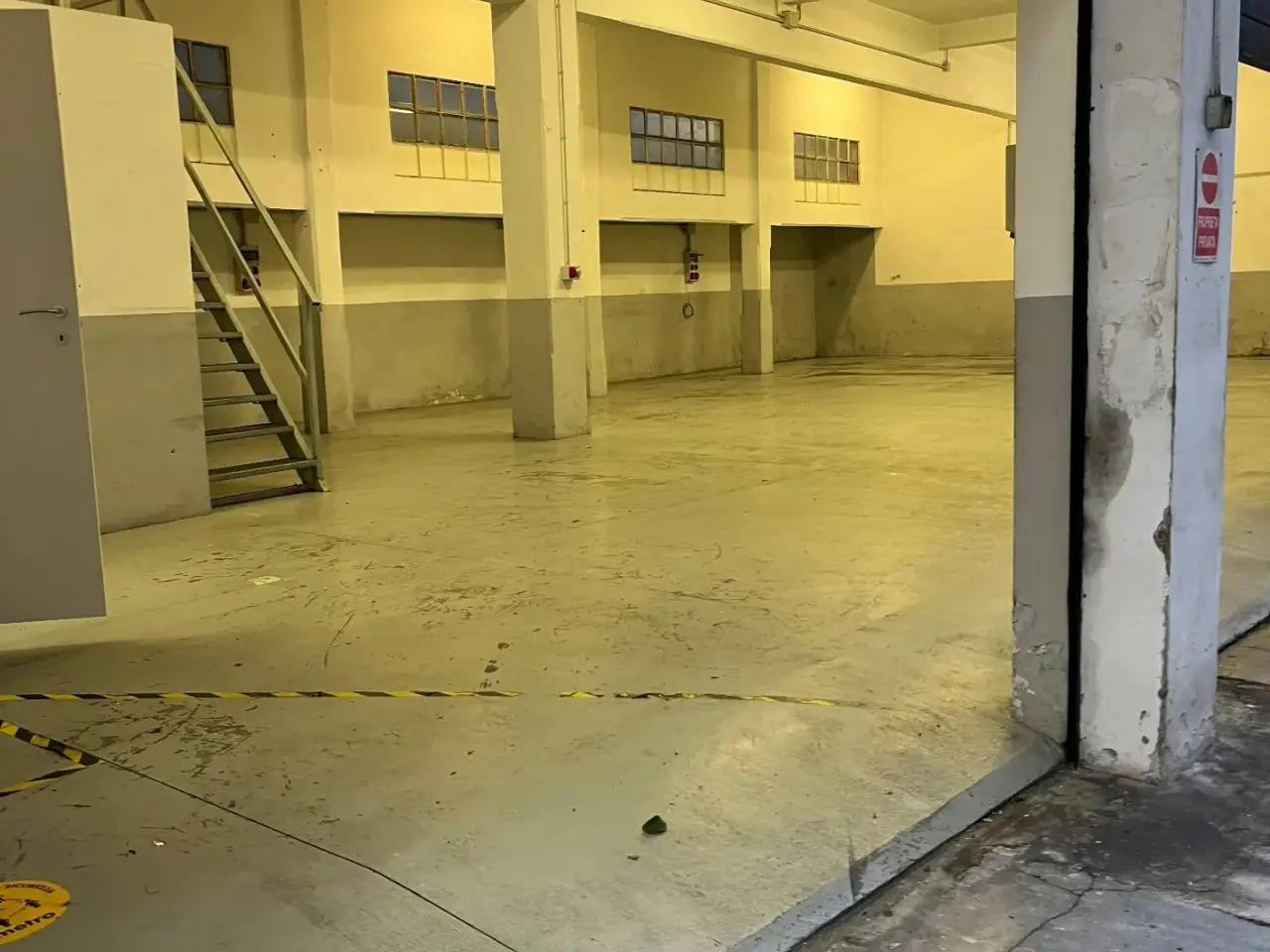 Negozio in Via della Repubblica, Imperia, {3} - Foto 1