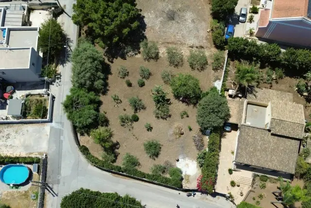 Building land in Via Solarino, Siracusa - Photo 1