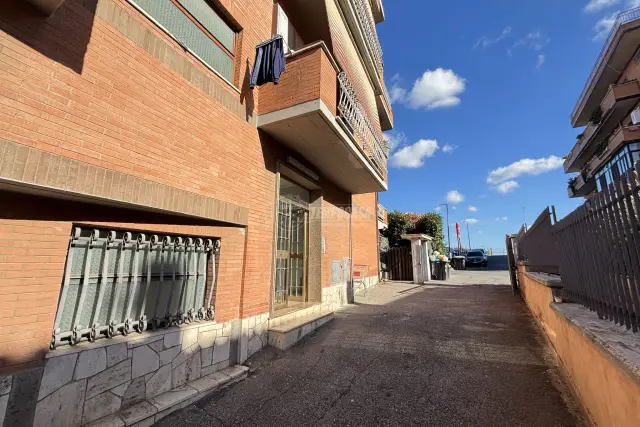 2-room flat in Via di Casal del Marmo 254, Roma - Photo 1